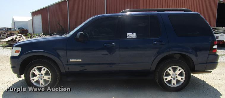 image for item DD7509 2007 Ford Explorer XLT SUV