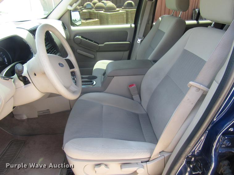 image for item DD7509 2007 Ford Explorer XLT SUV