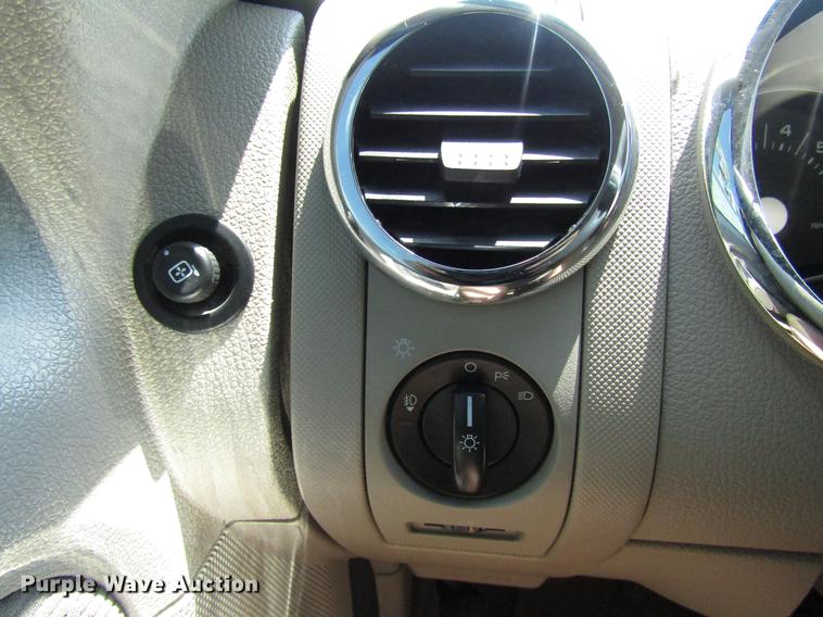 image for item DD7509 2007 Ford Explorer XLT SUV