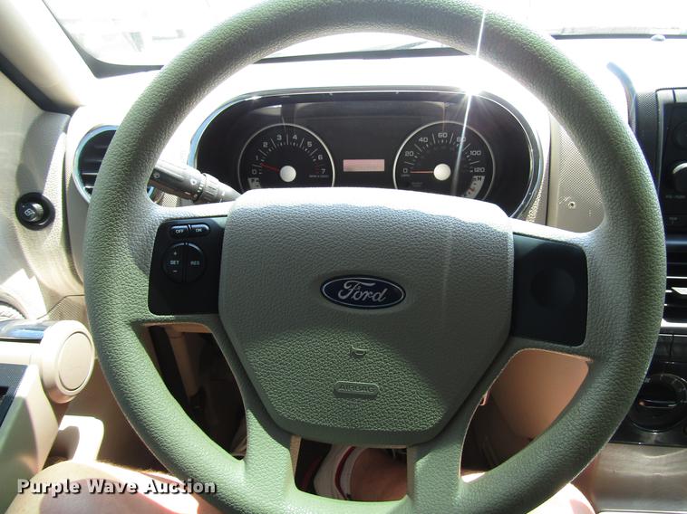 image for item DD7509 2007 Ford Explorer XLT SUV