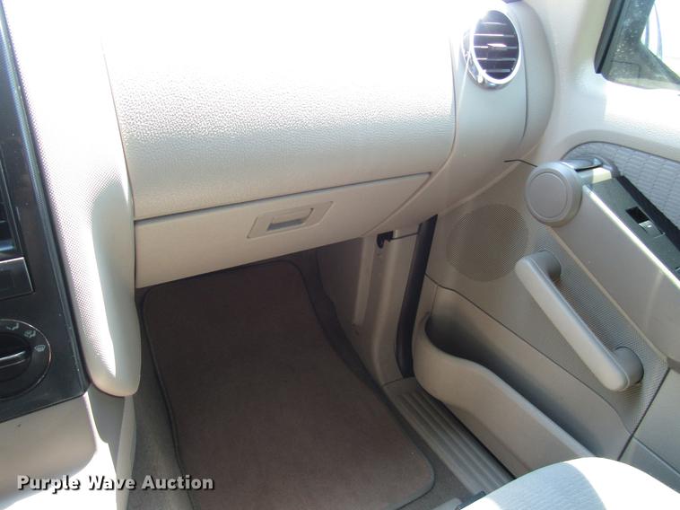 image for item DD7509 2007 Ford Explorer XLT SUV
