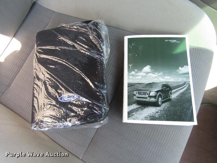 image for item DD7509 2007 Ford Explorer XLT SUV