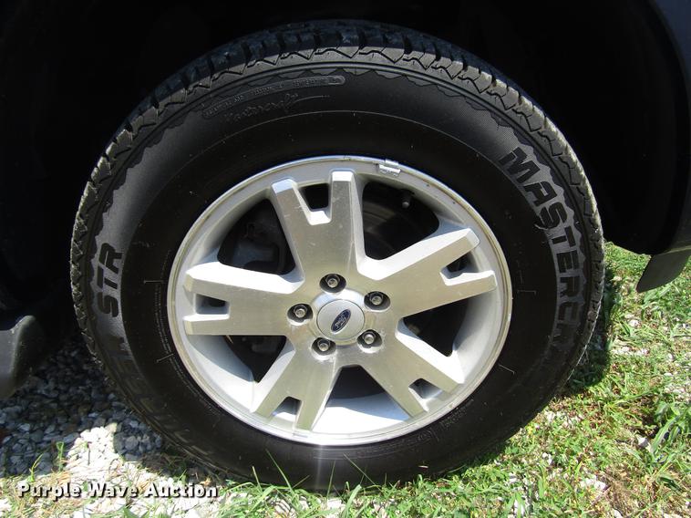 image for item DD7509 2007 Ford Explorer XLT SUV