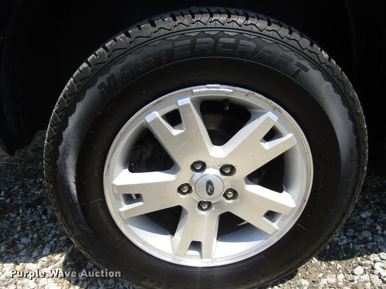 image for item DD7509 2007 Ford Explorer XLT SUV