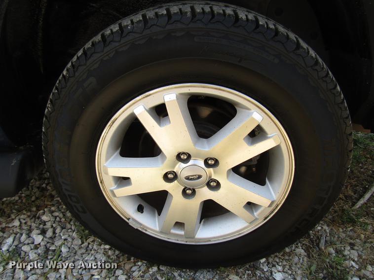 image for item DD7509 2007 Ford Explorer XLT SUV