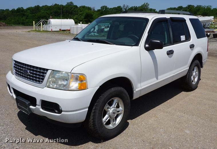 image for item DD7709 2005 Ford Explorer XLT SUV