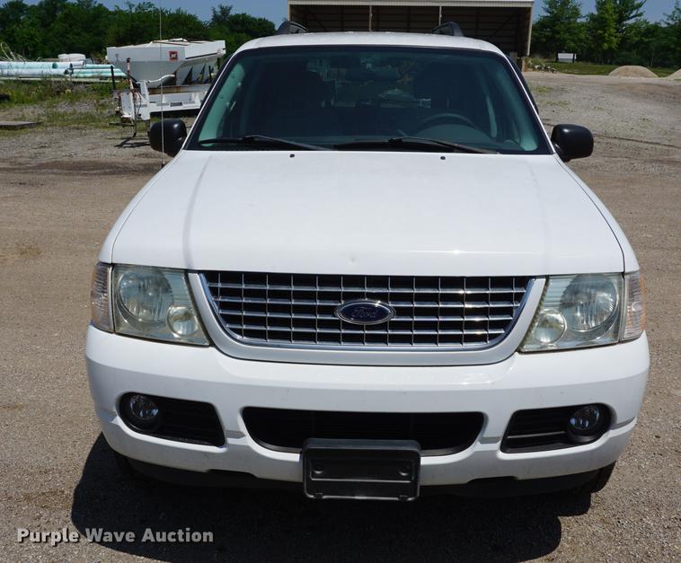 image for item DD7709 2005 Ford Explorer XLT SUV