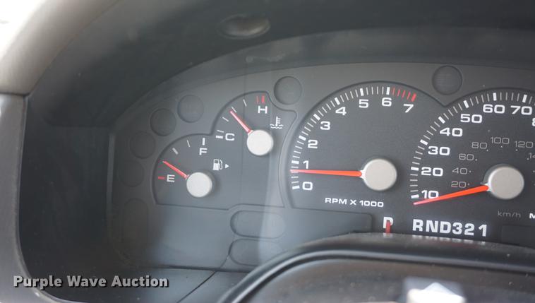 image for item DD7709 2005 Ford Explorer XLT SUV