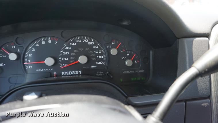 image for item DD7709 2005 Ford Explorer XLT SUV