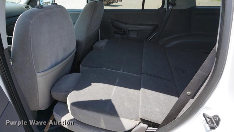image for item DD7709 2005 Ford Explorer XLT SUV