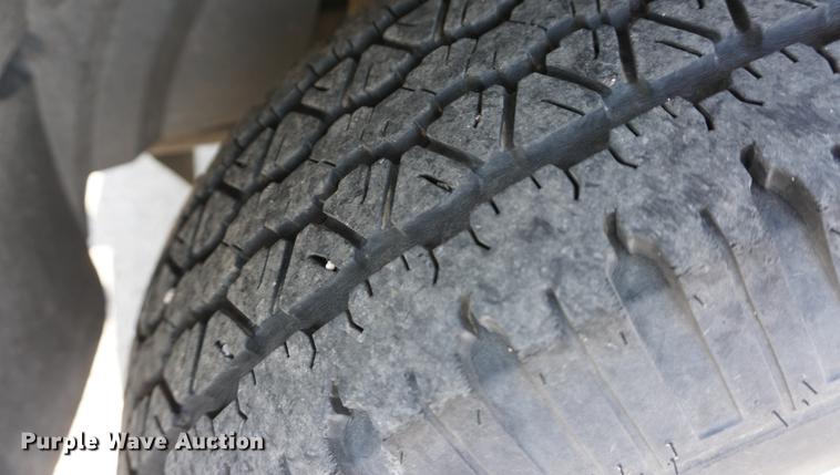 image for item DD7709 2005 Ford Explorer XLT SUV