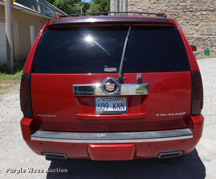 image for item DD7748 2013 Cadillac Escalade SUV