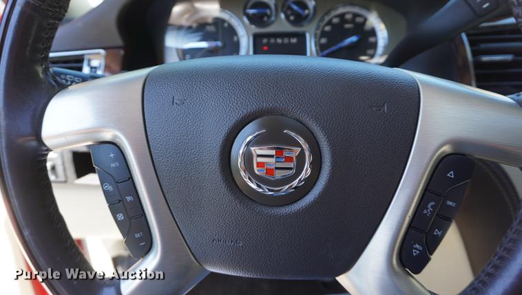 image for item DD7748 2013 Cadillac Escalade SUV