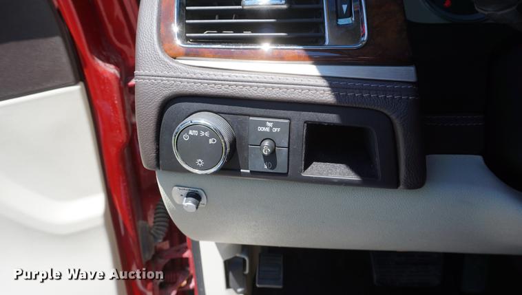 image for item DD7748 2013 Cadillac Escalade SUV