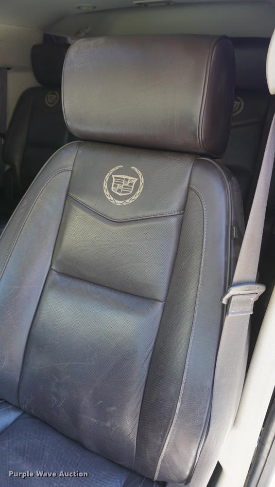 image for item DD7748 2013 Cadillac Escalade SUV