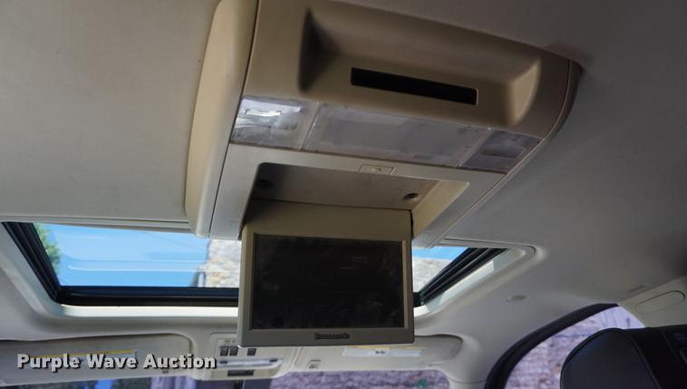 image for item DD7748 2013 Cadillac Escalade SUV