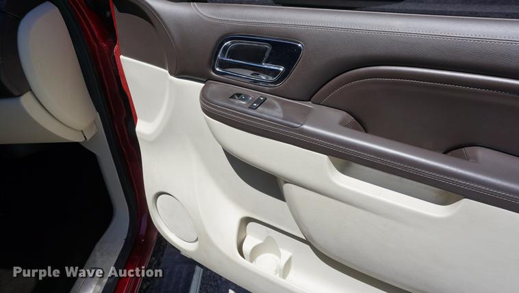 image for item DD7748 2013 Cadillac Escalade SUV