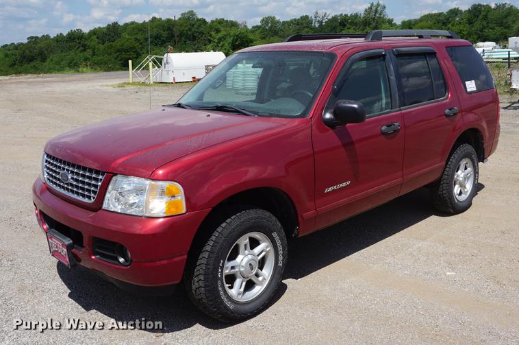 image for item DD7754 2005 Ford Explorer SUV