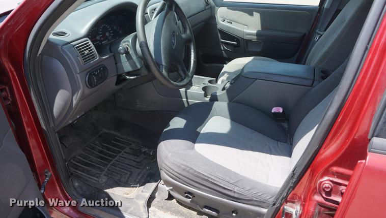 image for item DD7754 2005 Ford Explorer SUV