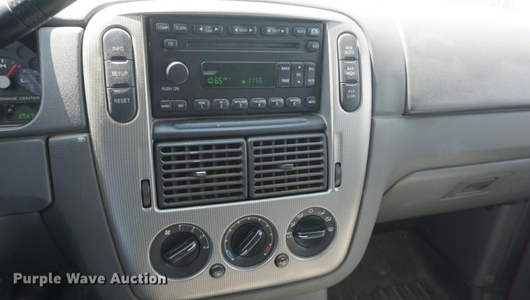 image for item DD7754 2005 Ford Explorer SUV