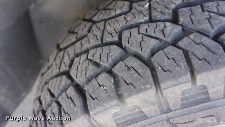 image for item DD7754 2005 Ford Explorer SUV