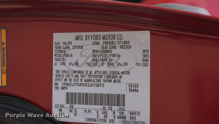 image for item DD7754 2005 Ford Explorer SUV