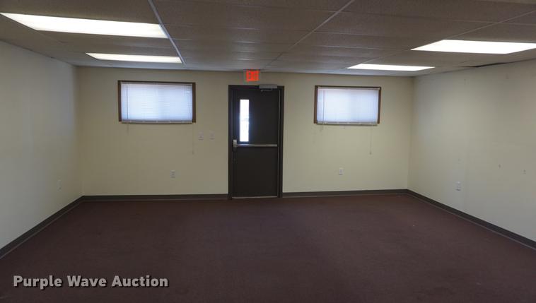 image for item DD7756 1995 modular classroom