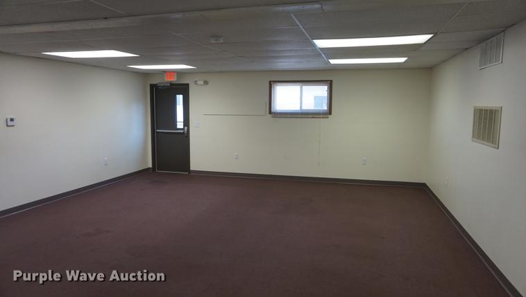 image for item DD7756 1995 modular classroom