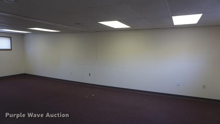 image for item DD7756 1995 modular classroom