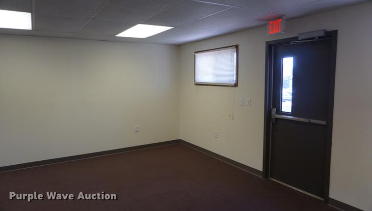 image for item DD7756 1995 modular classroom