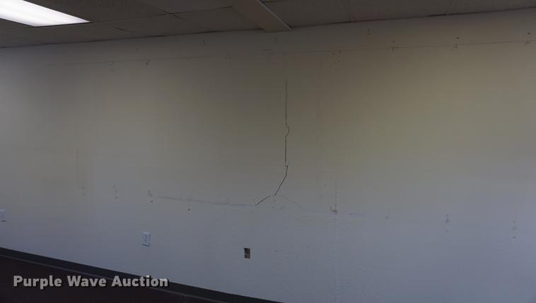 image for item DD7756 1995 modular classroom