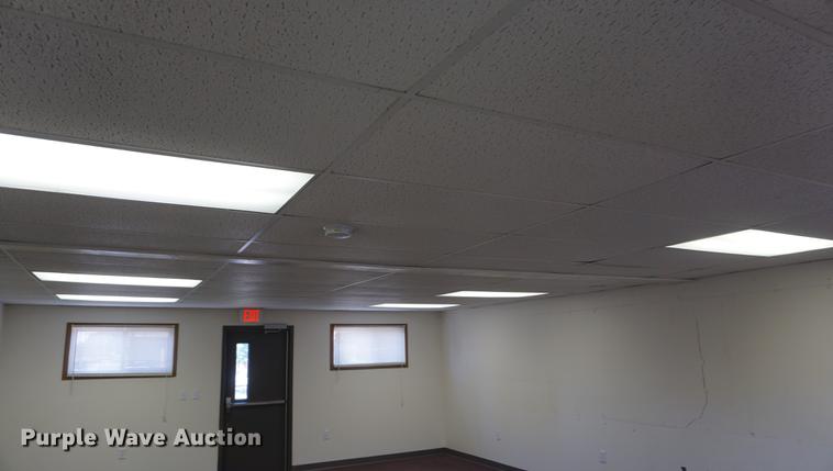 image for item DD7756 1995 modular classroom