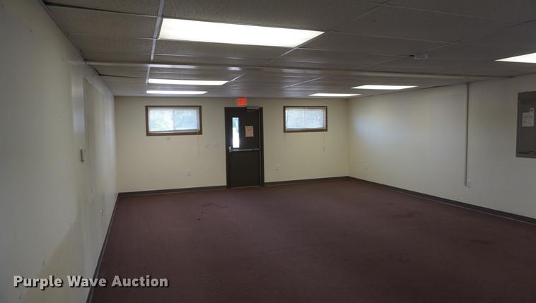 image for item DD7757 1995 modular classroom