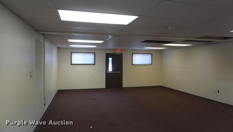 image for item DD7757 1995 modular classroom