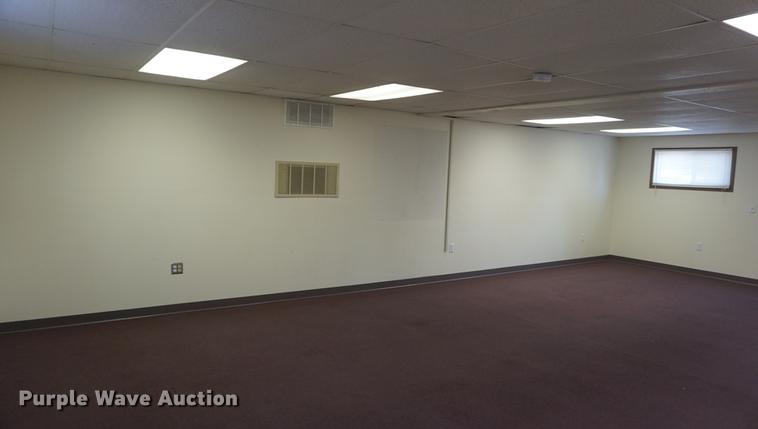 image for item DD7757 1995 modular classroom