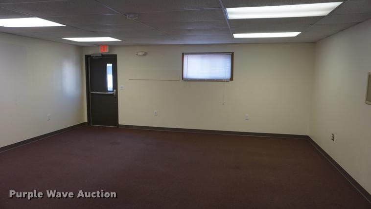 image for item DD7757 1995 modular classroom