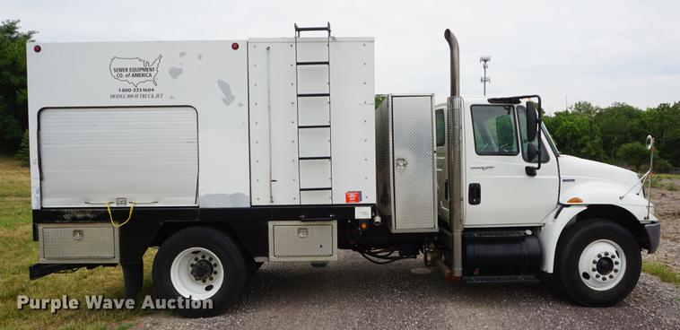 image for item DD7779 2008 International DuraStar 4400 sewer rodder truck