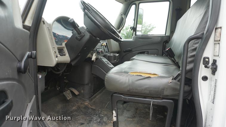 image for item DD7779 2008 International DuraStar 4400 sewer rodder truck