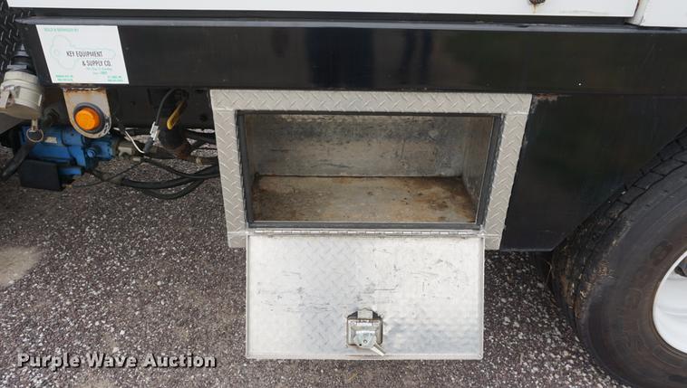 image for item DD7779 2008 International DuraStar 4400 sewer rodder truck