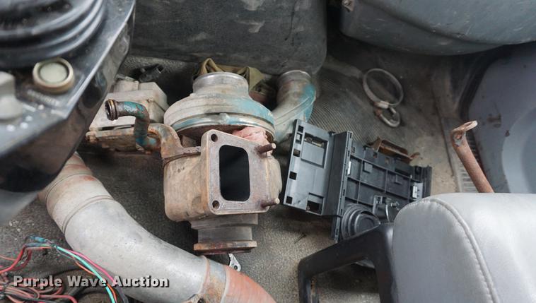 image for item DD7781 2006 International 7400 dump truck