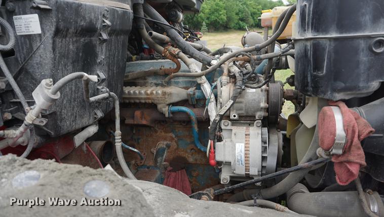 image for item DD7781 2006 International 7400 dump truck