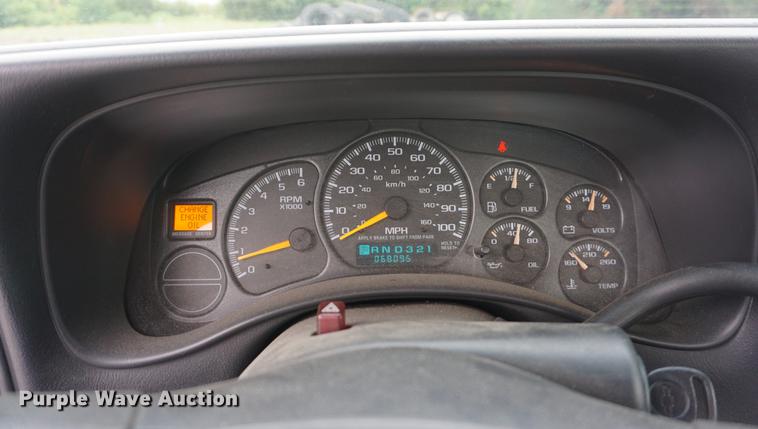 image for item DD7782 2001 Chevrolet Silverado 1500 pickup truck