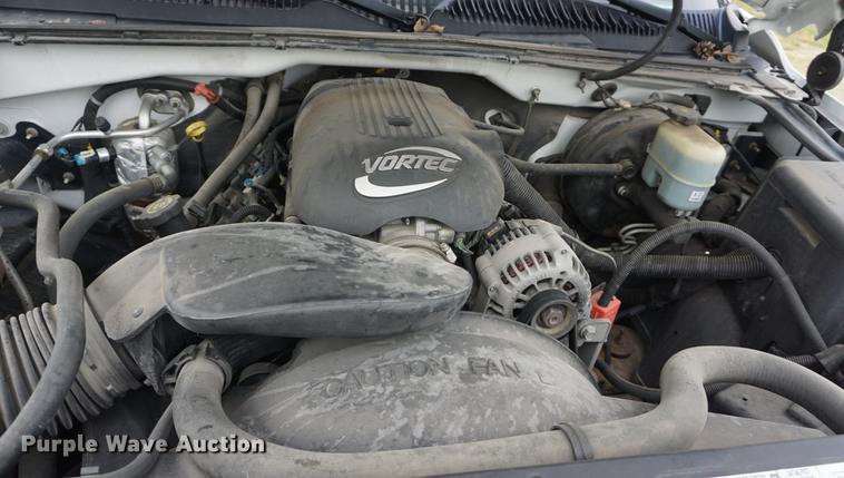 image for item DD7782 2001 Chevrolet Silverado 1500 pickup truck