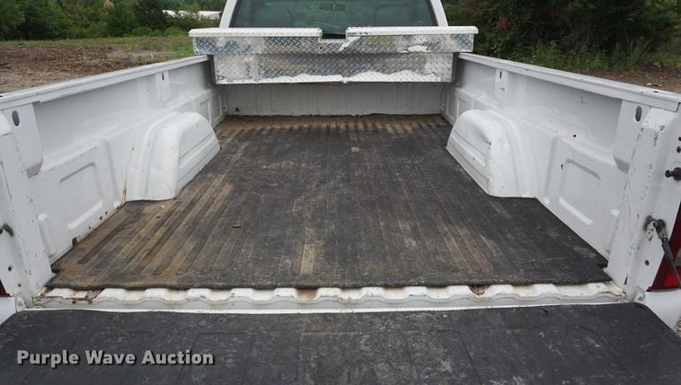 image for item DD7782 2001 Chevrolet Silverado 1500 pickup truck