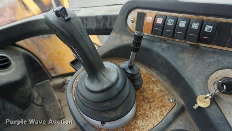 image for item DD7783 2007 JCB 426 ZX wheel loader