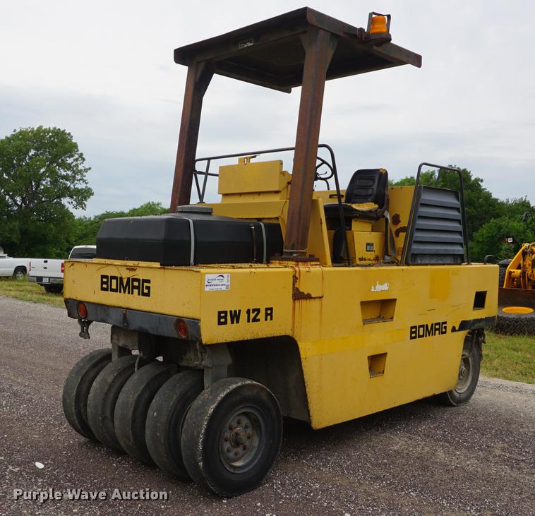 image for item DD7784 Bomag BW12R pneumatic roller