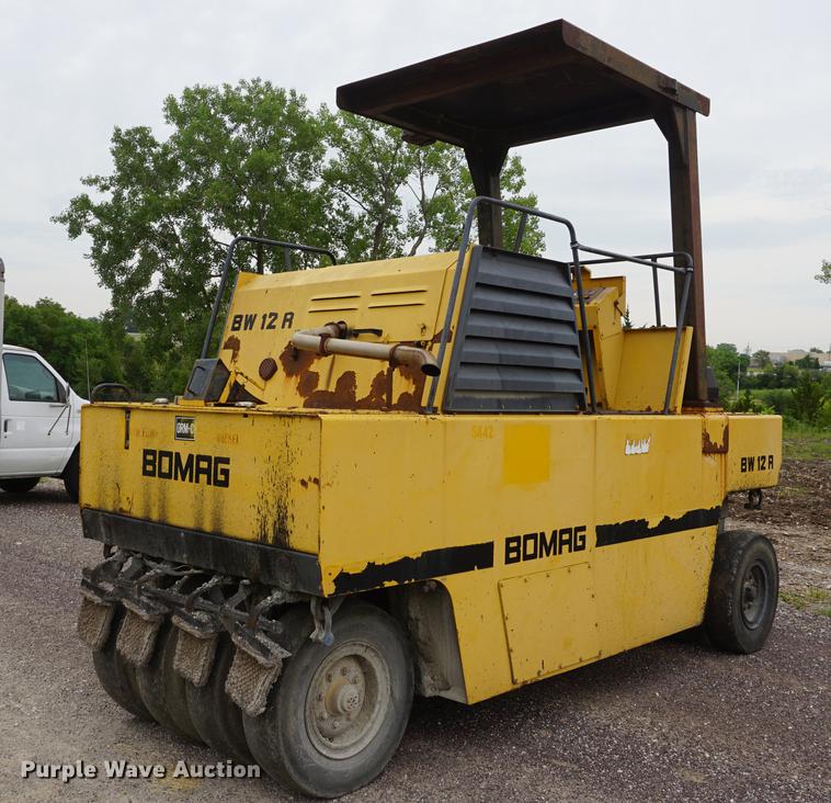 image for item DD7784 Bomag BW12R pneumatic roller