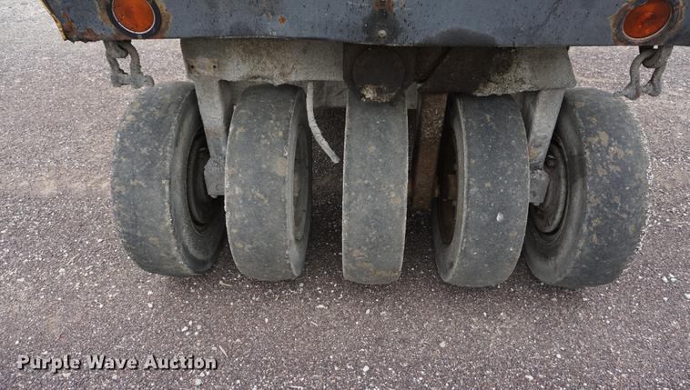 image for item DD7784 Bomag BW12R pneumatic roller