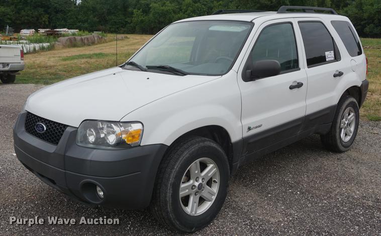 image for item DD7785 2007 Ford Escape Hybrid SUV