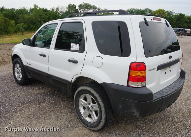 image for item DD7785 2007 Ford Escape Hybrid SUV